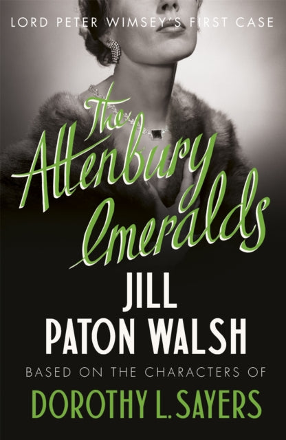 The Attenbury Emeralds : Return to Golden Age Glamour in this Enthralling Gem of a Mystery-9780340995747