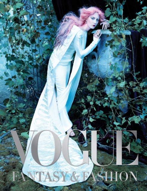 Vogue: Fantasy & Fashion-9781419733321