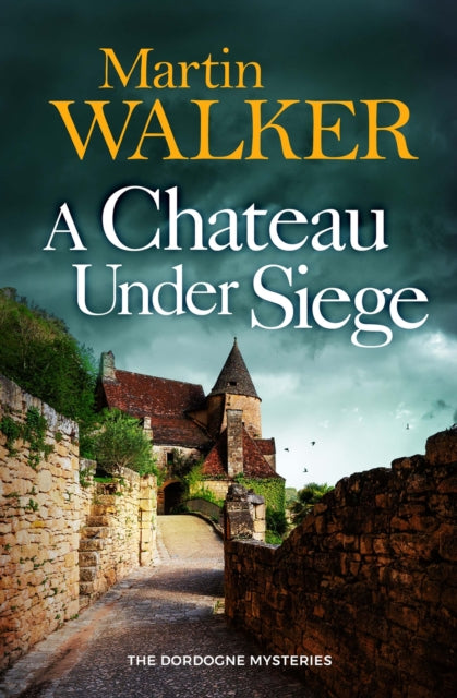 A Chateau Under Siege-9781529413687